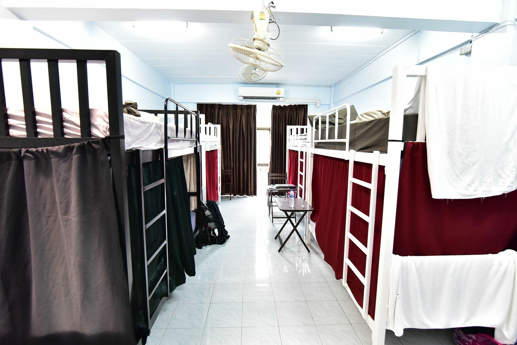 Shady'S Hostel Паттайя Экстерьер фото