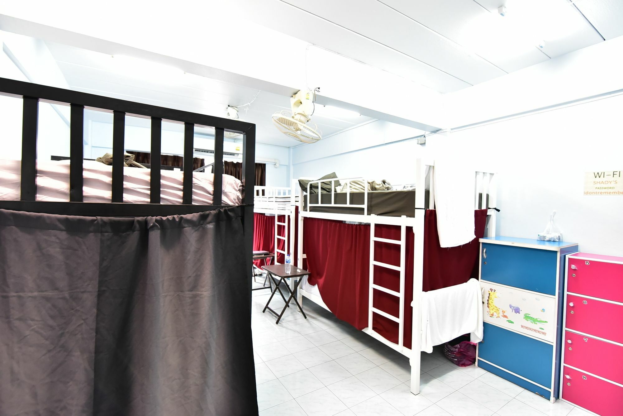 Shady'S Hostel Паттайя Экстерьер фото